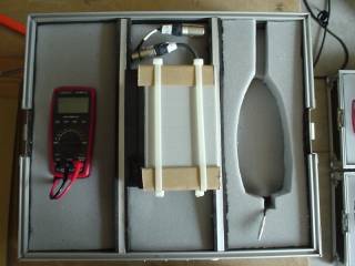 <b>MALLETTES SONOMETRES</b><br />
Voici un projet de réalisation de quatre mallettes sur mesure pour alimenter et transporter des sonomètres.